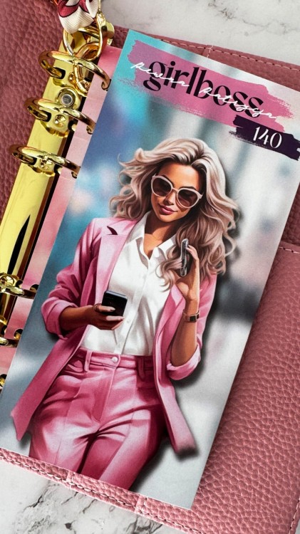 SERIA GIRLBOSS ZDRAPKI 1.jpg
